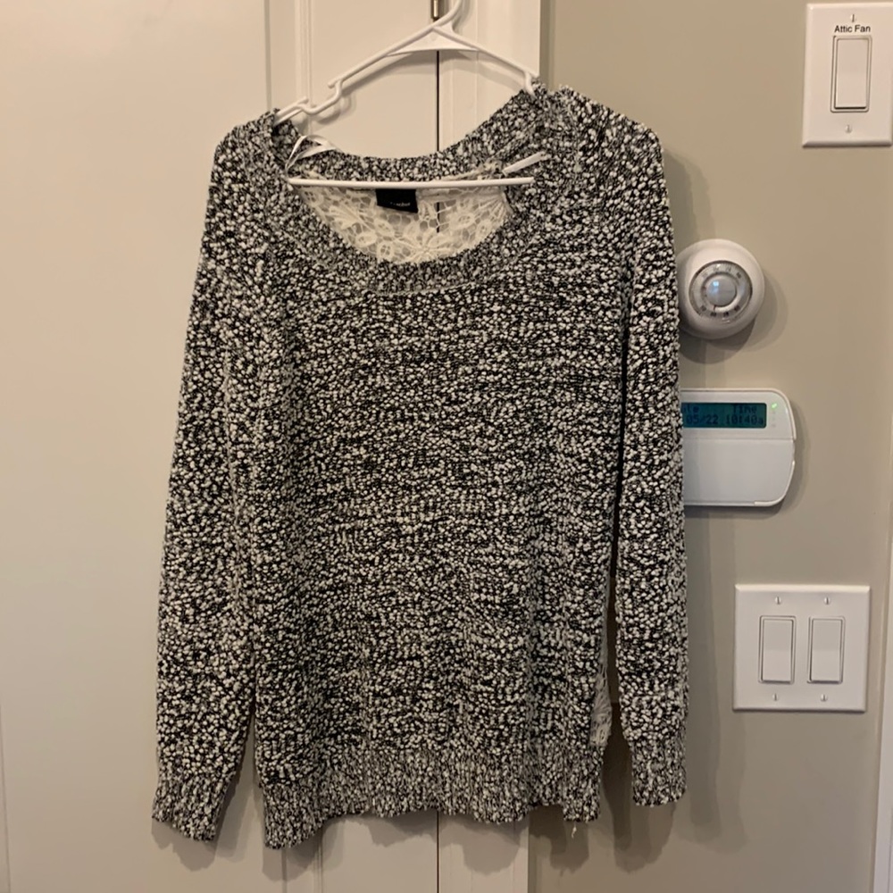 Like new ,  beautiful sweater